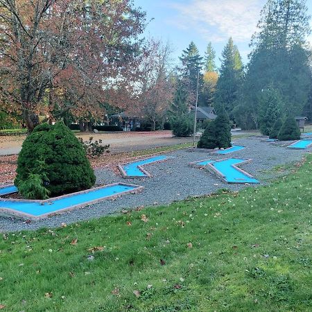 Tall Chief Camping Resort Cottage 1 Pleasant Hill Bagian luar foto